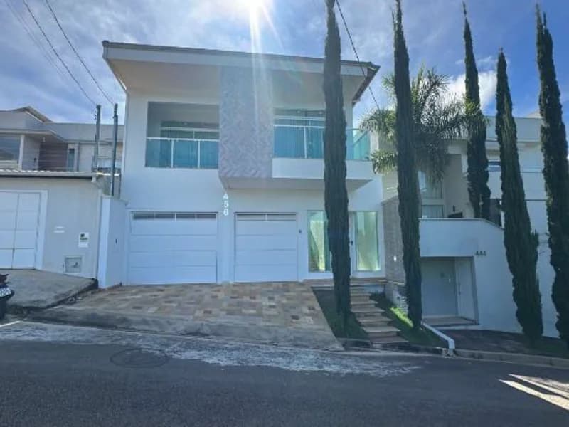 Foto 1 de 6: Casa em leilão em Varginha - MG, bairro Alta Villa — Casa - Varginha - MG