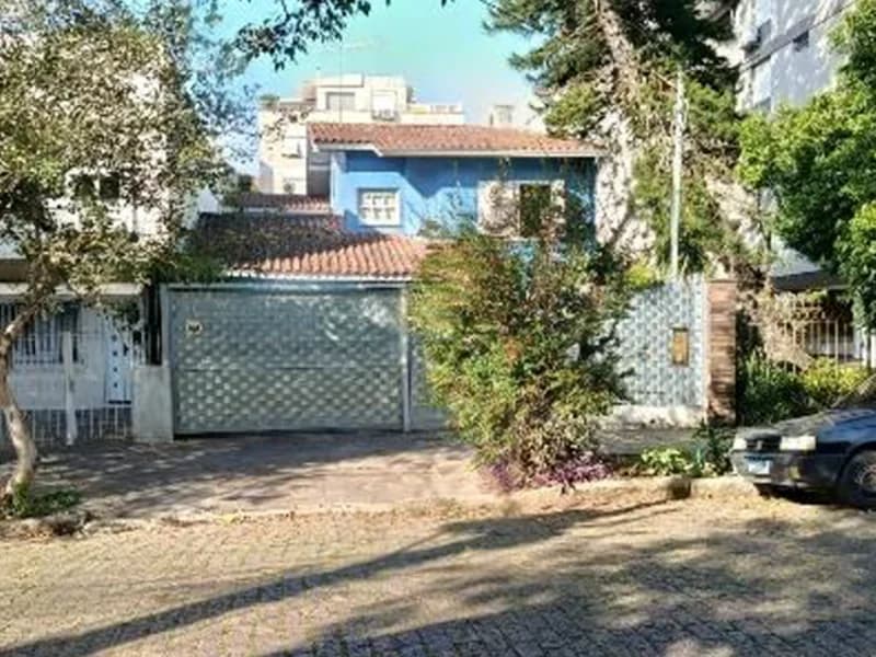 Foto 1 de 9: Casa em leilão em Porto Alegre - RS, bairro Higienópolis — Casa - Porto Alegre - RS