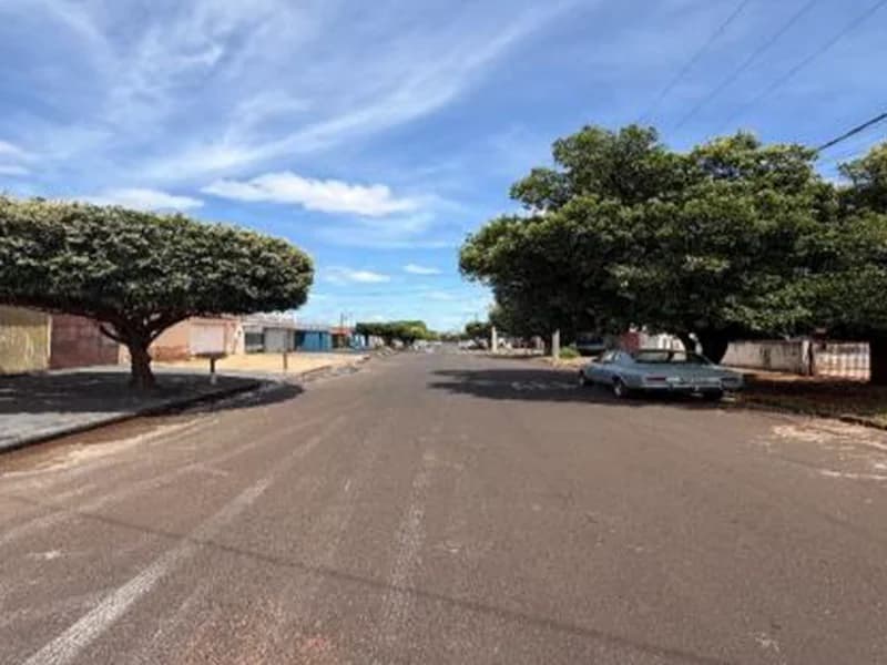Foto 2 de 7: Casa em leilão em Ituiutaba - MG, bairro Setor Sul — Casa - Ituiutaba - MG