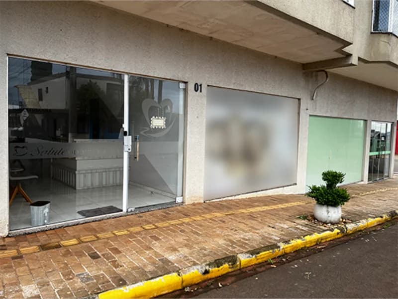Foto 2 de 5: Comercial em leilão em Não-me-toque - RS, bairro Centro — Sala comercial - Não-me-toque - RS