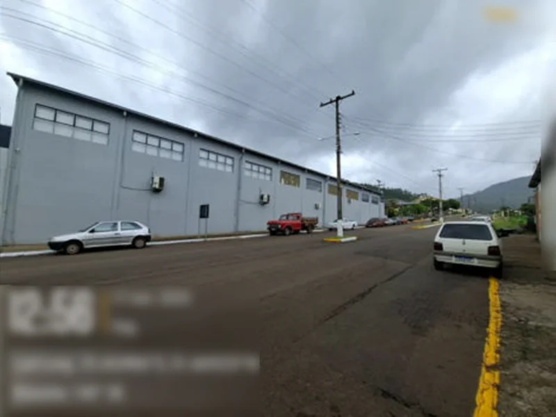 Foto 45 de 51: Comercial em leilão em Poço Das Antas - RS, bairro Centro — Prédio - Poço Das Antas - RS