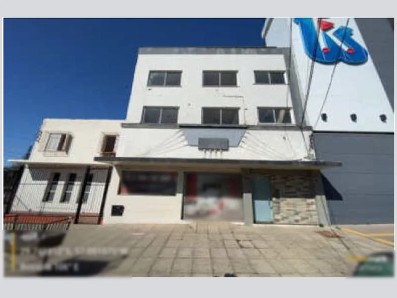 Foto 1 de 11: Comercial em leilão em Uruguaiana - RS, bairro Centro — Prédio - Uruguaiana - RS