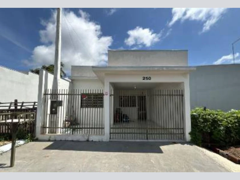 Foto 3 de 4: Casa em leilão em Junqueirópolis - SP, bairro Centro — Casa - Junqueirópolis - SP