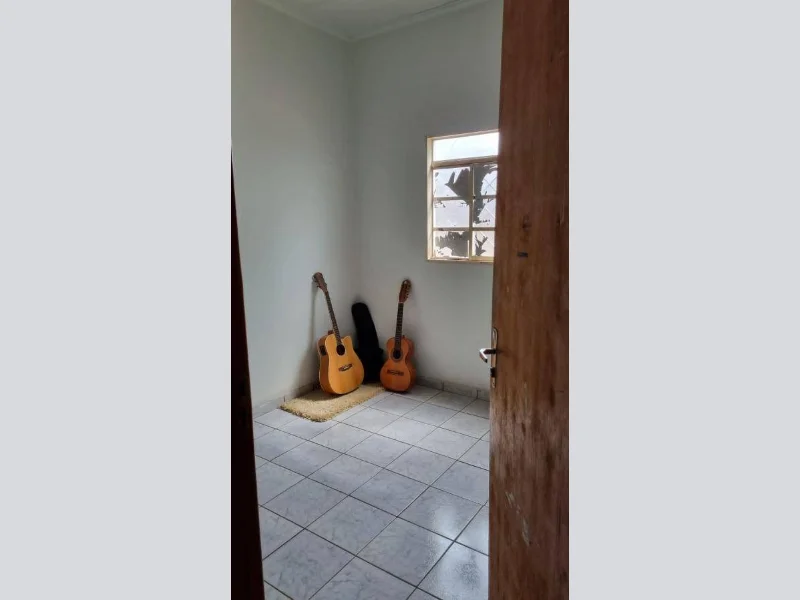 Foto 25 de 31: Casa em leilão em Iporá - GO, bairro São José — Casa - Iporá - GO