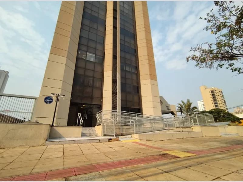 Foto 3 de 8: Comercial em leilão em Campo Grande - MS, bairro Centro — Sala - Campo Grande - MS
