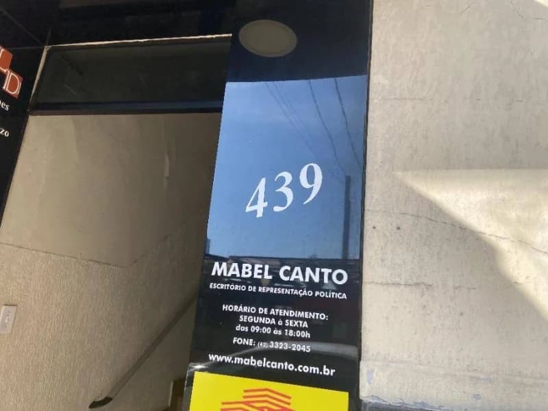 Foto 25 de 34: Comercial em leilão em Ponta Grossa - PR, bairro Centro — Sala comercial - Ponta Grossa - PR