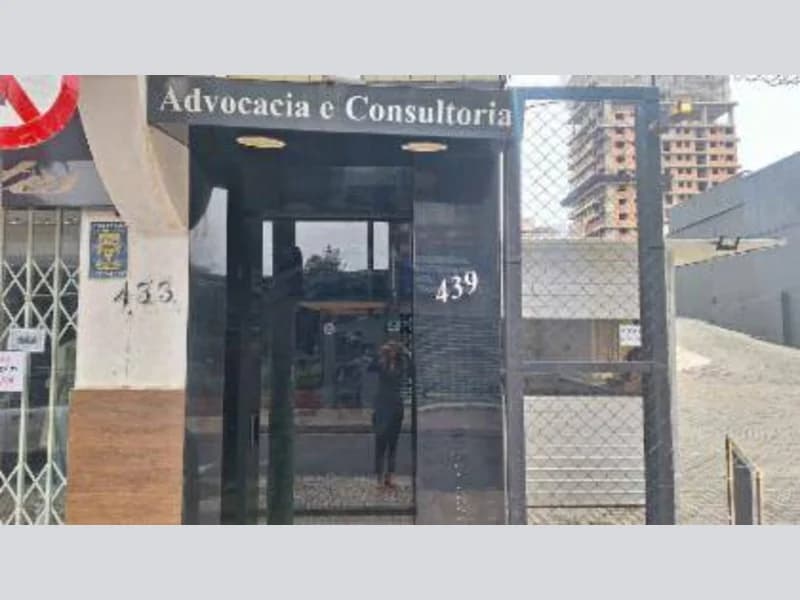 Foto 23 de 34: Comercial em leilão em Ponta Grossa - PR, bairro Centro — Sala comercial - Ponta Grossa - PR