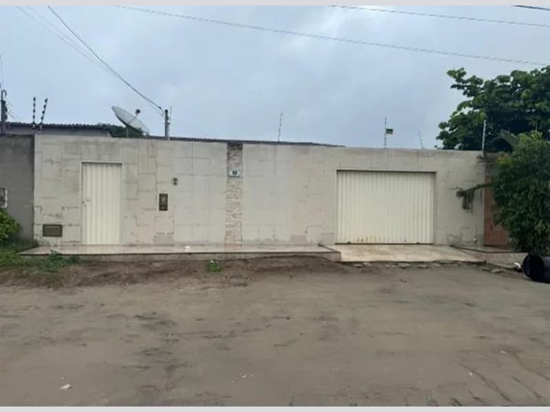 Foto 2 de 3: Casa em leilão em Mucuri - BA, bairro Itabatã — Casa - Mucuri - BA