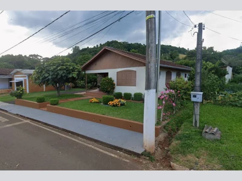 Foto 2 de 4: Casa em leilão em Mariano Moro - RS, bairro Centro — Casa - Mariano Moro - RS