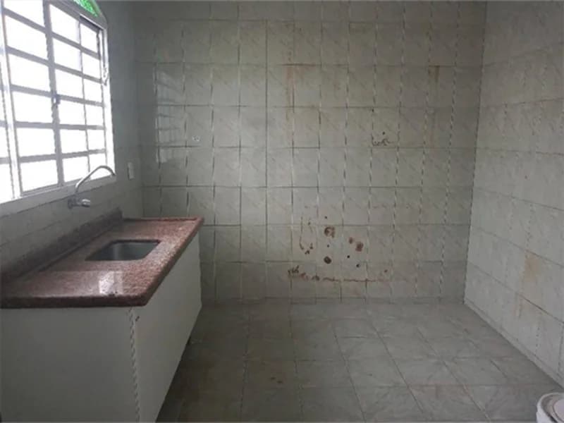 Foto 2 de 27: Casa em leilão em Lorena - SP, bairro Parque das Rodovias — Casa - Lorena - SP