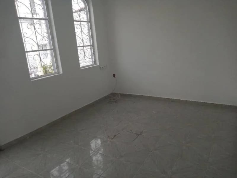 Foto 24 de 27: Casa em leilão em Lorena - SP, bairro Parque das Rodovias — Casa - Lorena - SP