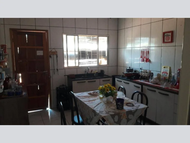 Foto 11 de 27: Casa em leilão em São Carlos Do Ivaí - PR, bairro Centro — Casa - São Carlos do Ivaí - PR