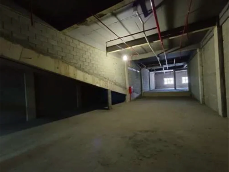 Foto 5 de 10: Comercial em leilão em Nova Iguaçu - RJ, bairro Centro — Loja - Nova Iguaçu - RJ