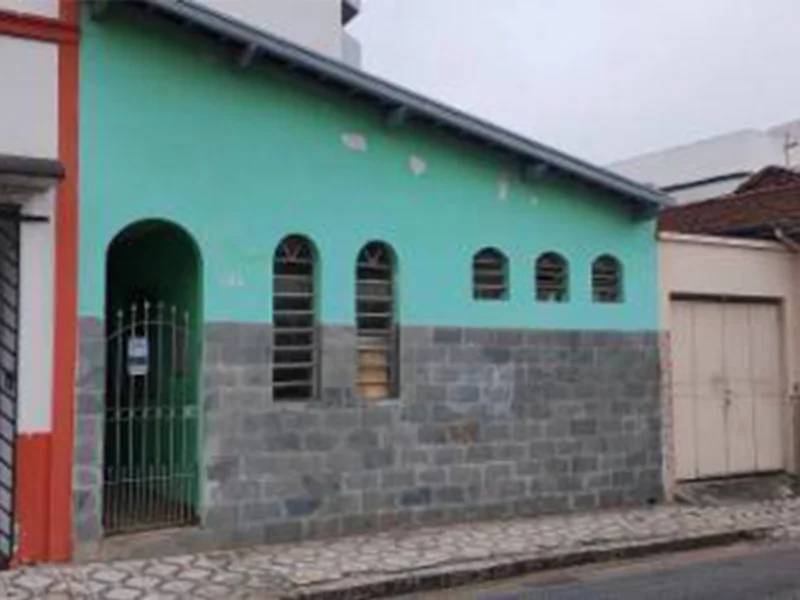 Foto 1 de 13: Casa em leilão em Taubaté - SP, bairro Centro — Casa - Taubaté - SP