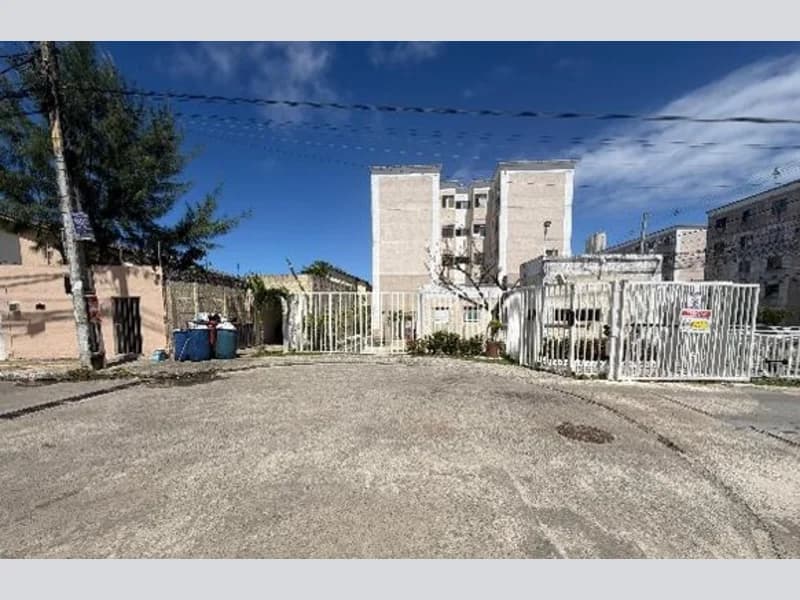 Apartamento em leilão em Camaçari - BA, bairro Catu de Abrantes — Apartamento - Camaçari - BA