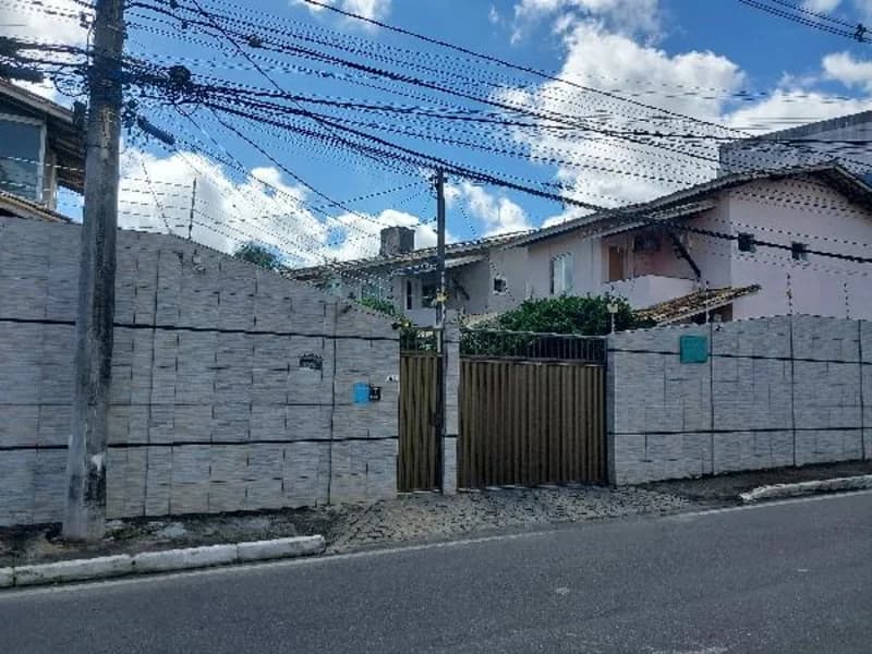 Casa em leilão em Lauro De Freitas - BA, bairro Pitanguiras — Casa - Lauro de Freitas - BA