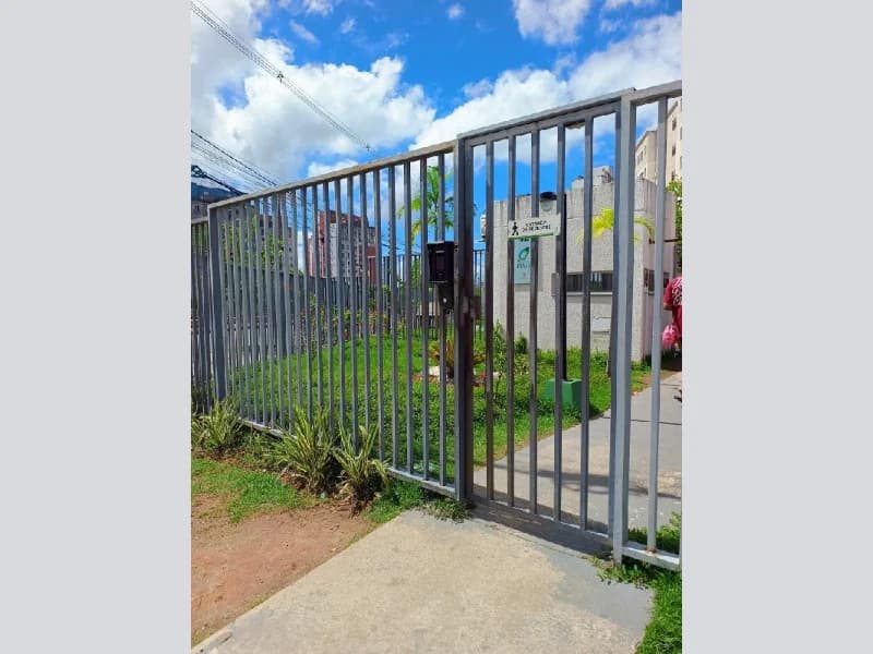 Apartamento em leilão em Salvador - BA — Apartamento - Salvador - BA