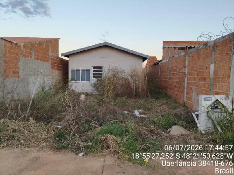 Casa em leilão em Uberlândia - MG — Casa - Uberlândia - MG