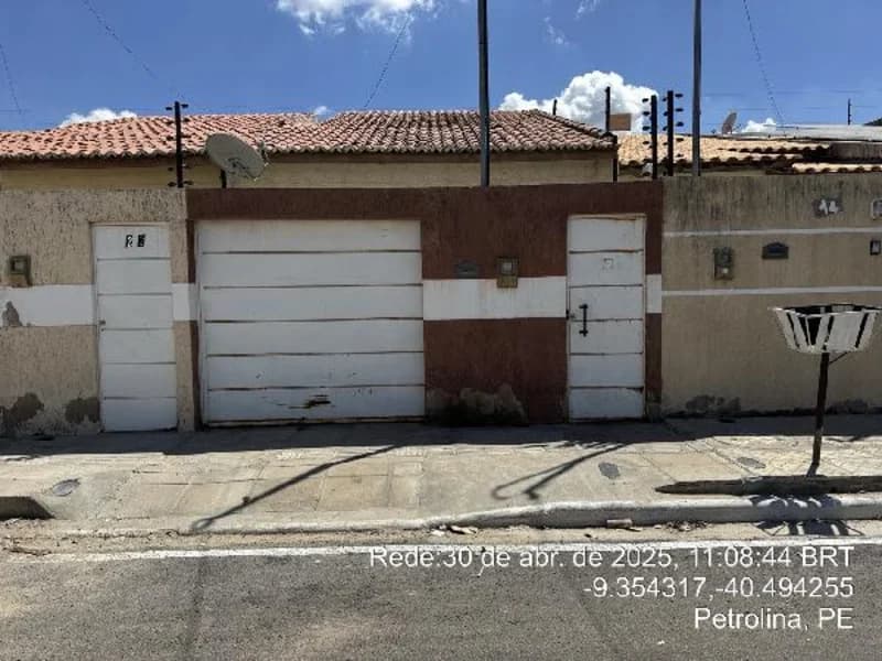 Casa em leilão em Petrolina - PE, bairro Dom Avelar — Casa - Petrolina - PE