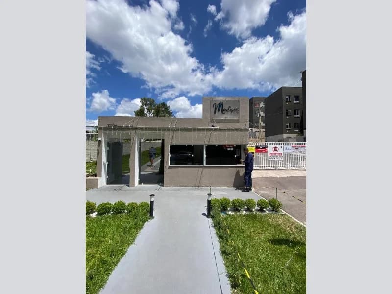 Apartamento em leilão em Campo Largo - PR, bairro Bom Jesus — Apartamento - Campo Largo - PR