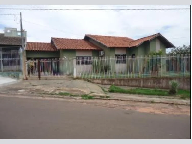 Casa em leilão em Nova Olímpia - PR, bairro Centro — Casa - Nova Olímpia - PR