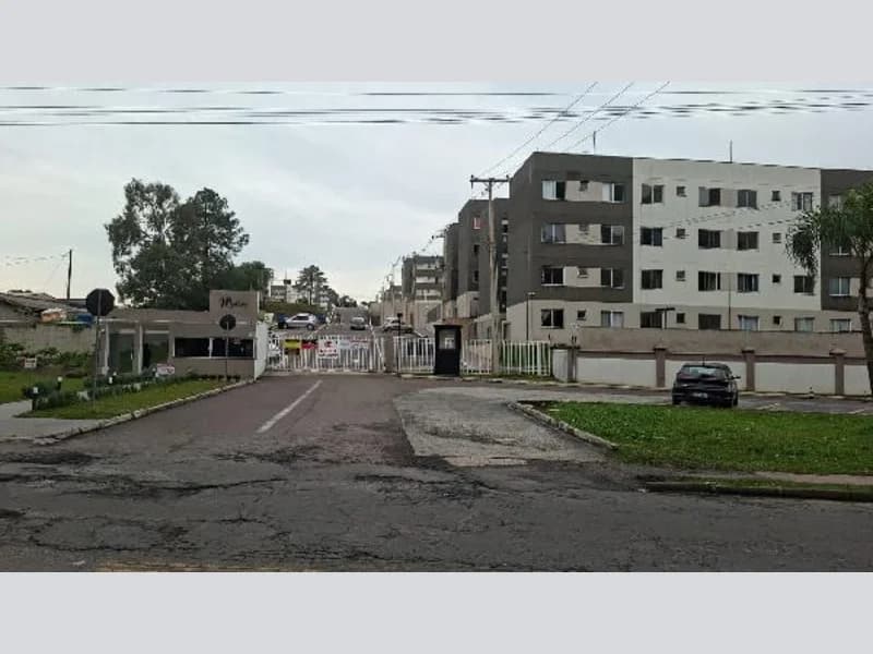 Apartamento em leilão em Campo Largo - PR, bairro Bom Jesus — Apartamento - Campo Largo - PR