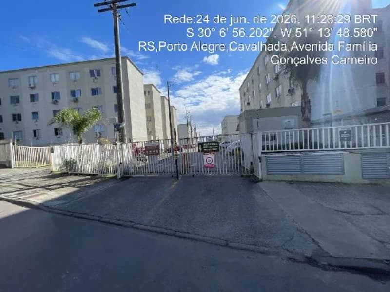 Apartamento em leilão em Porto Alegre - RS — Apartamento - Porto Alegre - RS