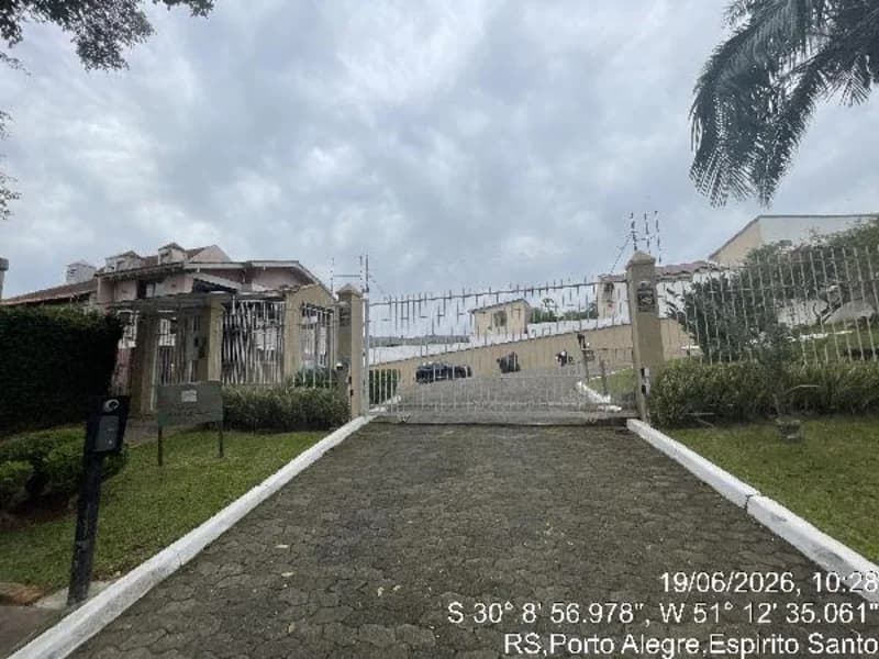 Casa em leilão em Porto Alegre - RS — Casa - Porto Alegre - RS