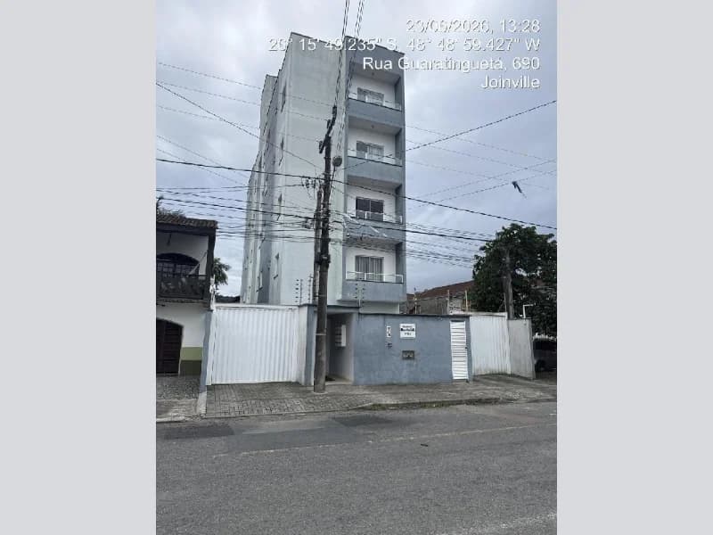 Apartamento em leilão em Joinville - SC — Apartamento - Joinville - SC