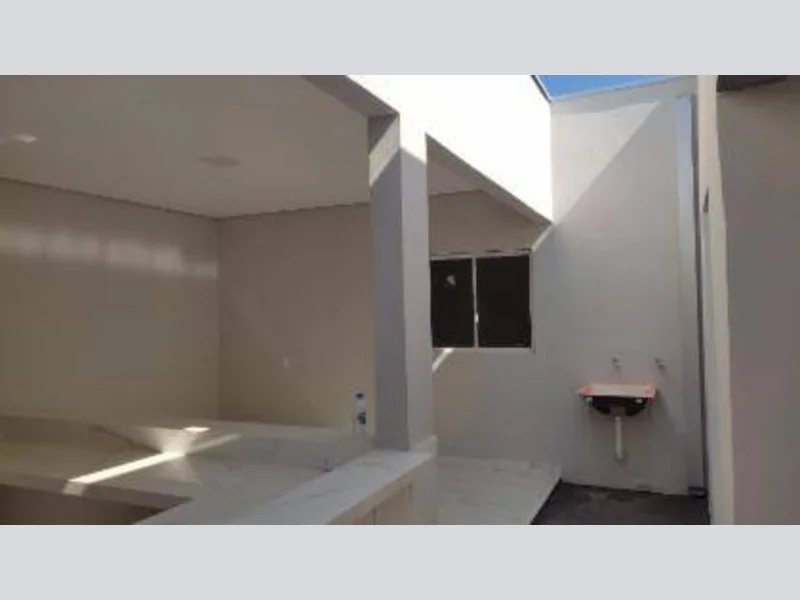 Foto 11 de 17: Casa em leilão em Arenápolis - MT, bairro Bela Vista — Casa - Arenápolis - MT