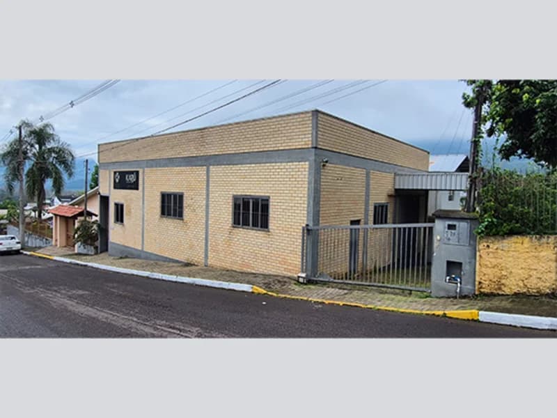 Foto 23 de 35: Comercial em leilão em Vale Real - RS, bairro Centro — Galpão - Vale Real - RS