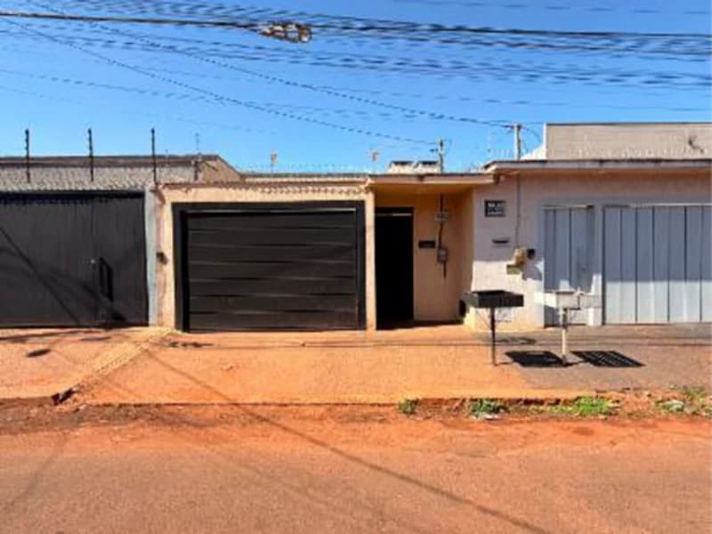 Foto 3 de 4: Casa em leilão em Rio Verde - GO, bairro Jardim Presidente — Casa - Rio Verde - GO