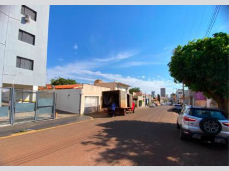 Foto 1 de 4: Apartamento em leilão em Ituiutaba - MG, bairro Centro — Apartamento - Ituiutaba - MG