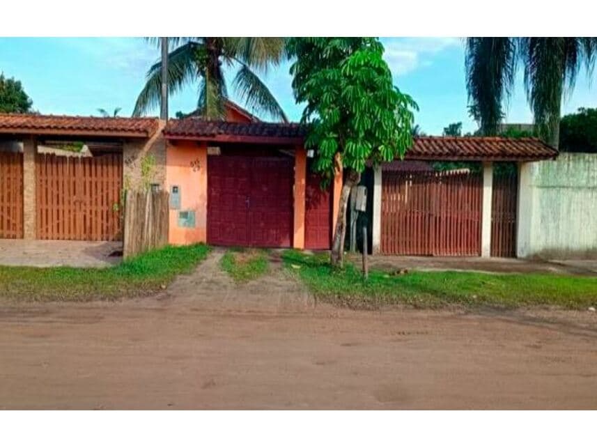 Casa em leilão em Bertioga - SP — Casa à venda em leilão