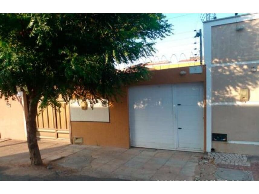 Casa em leilão em Sobral - CE — Casa à venda em leilão