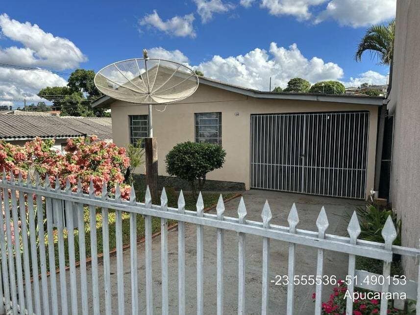 Casa em leilão em Apucarana - PR — Casa à venda em leilão
