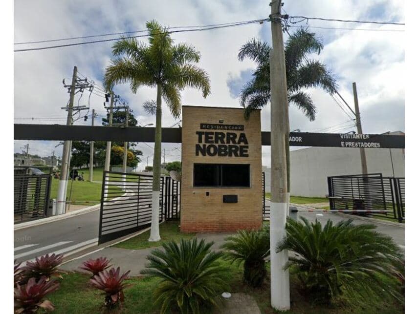 Terreno em leilão em Cotia - SP — Terreno à venda em leilão
