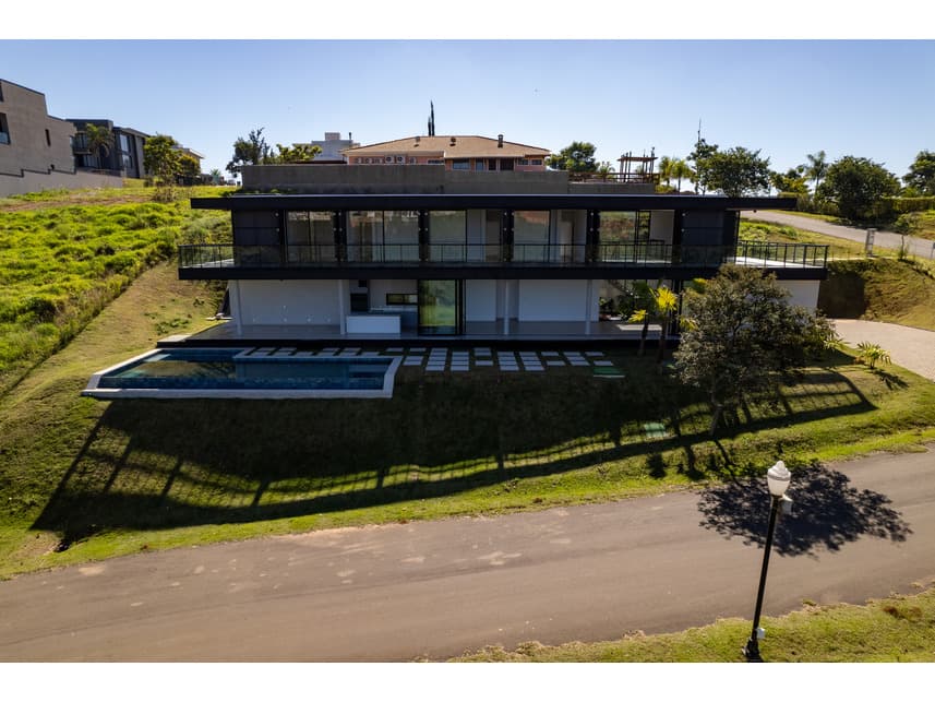 Casa em leilão em Itupeva - SP — Casa à venda em leilão