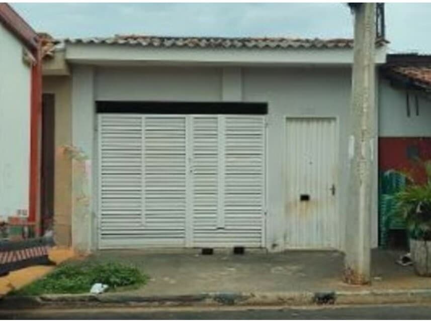 Casa em leilão em Ribeirão Preto - SP — Casa à venda em leilão