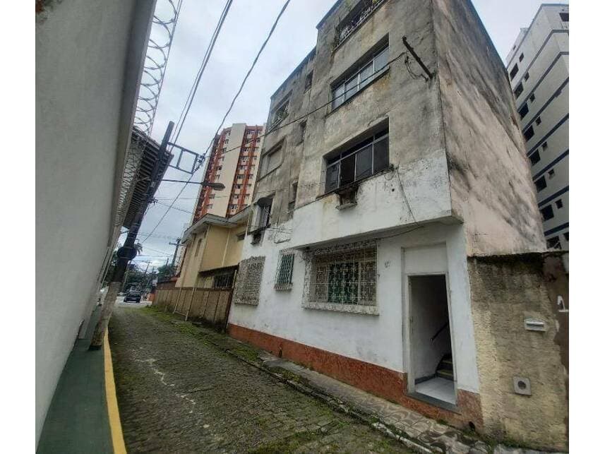 Apartamento em leilão em São Vicente - SP — Apartamento à venda em leilão