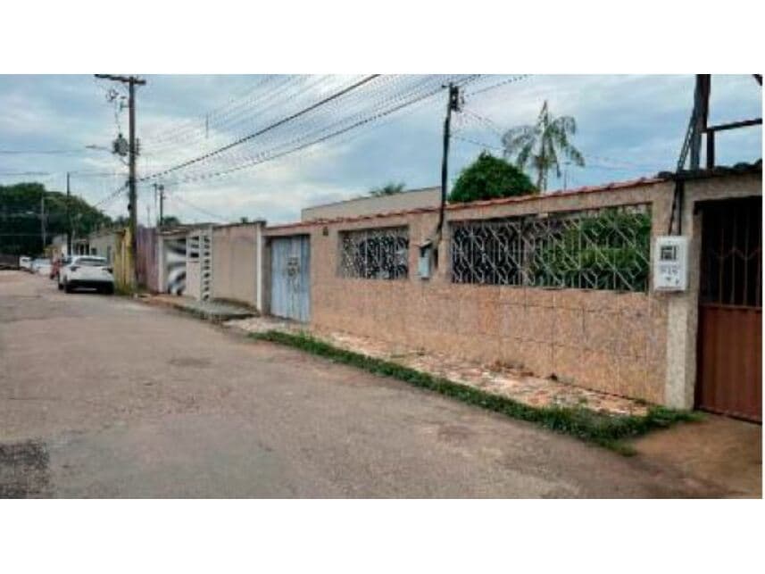 Casa em leilão em Rio Branco - AC — Casa à venda em leilão