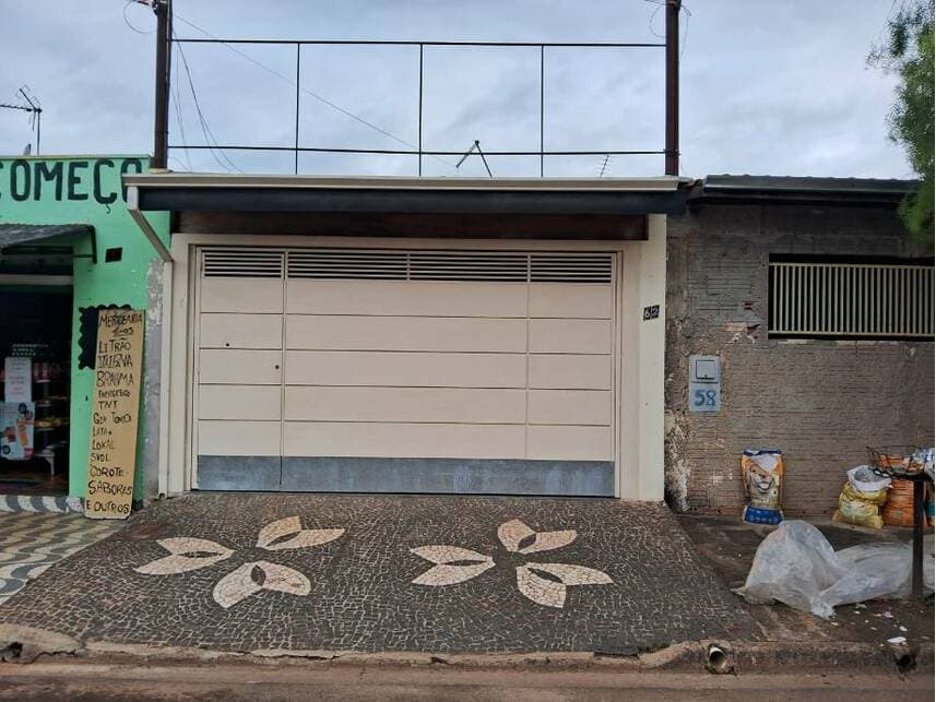 Casa em leilão em Araras - SP — Casa à venda em leilão