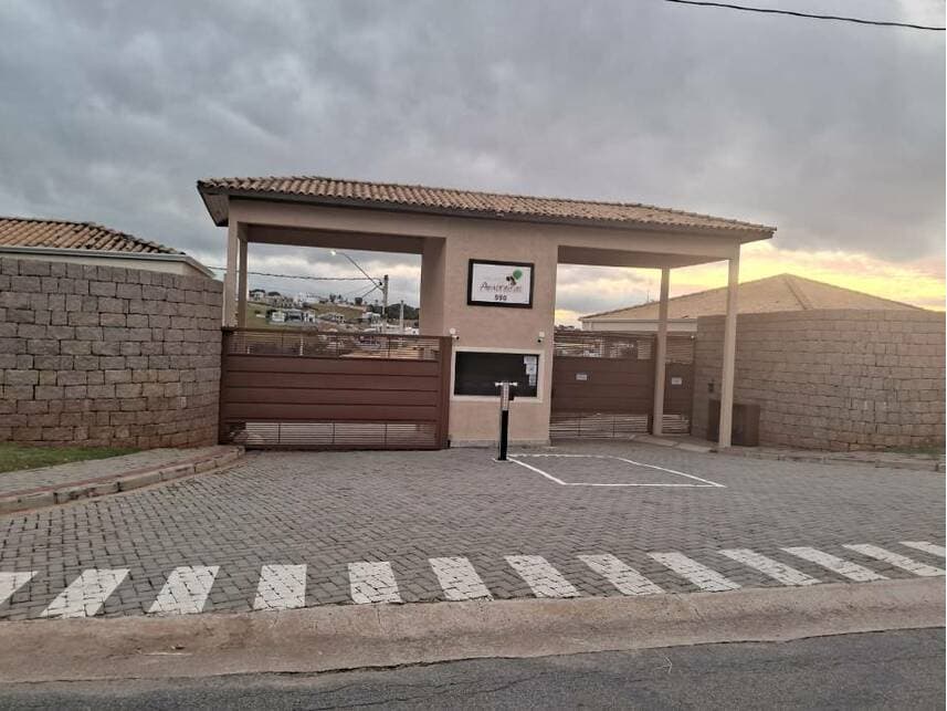 Casa em leilão em Itatiba - SP — Casa à venda em leilão