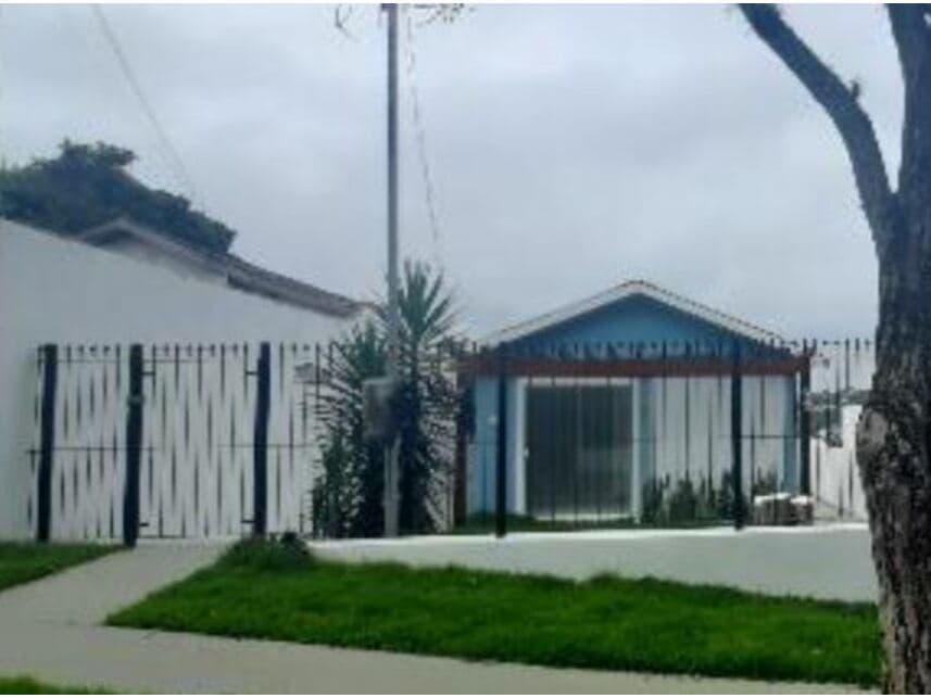 Casa em leilão em Alvorada - RS — Casa à venda em leilão