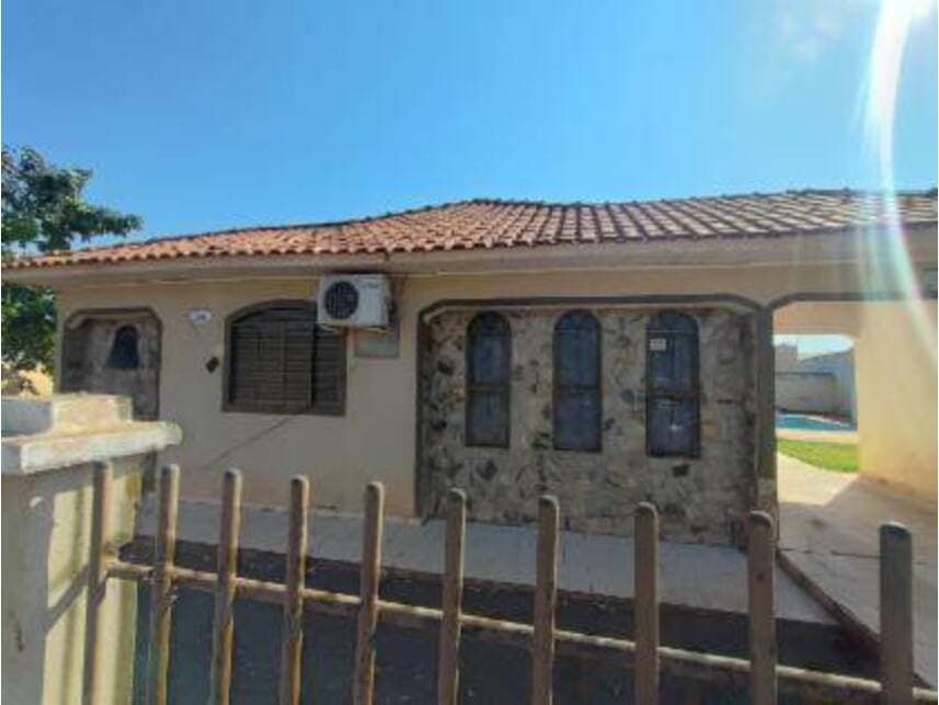 Foto 3 de 13: Casa em leilão em Ângulo - PR — Casa à venda em leilão