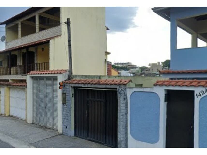 Casa em leilão em Nilópolis - RJ — Casa à venda em leilão