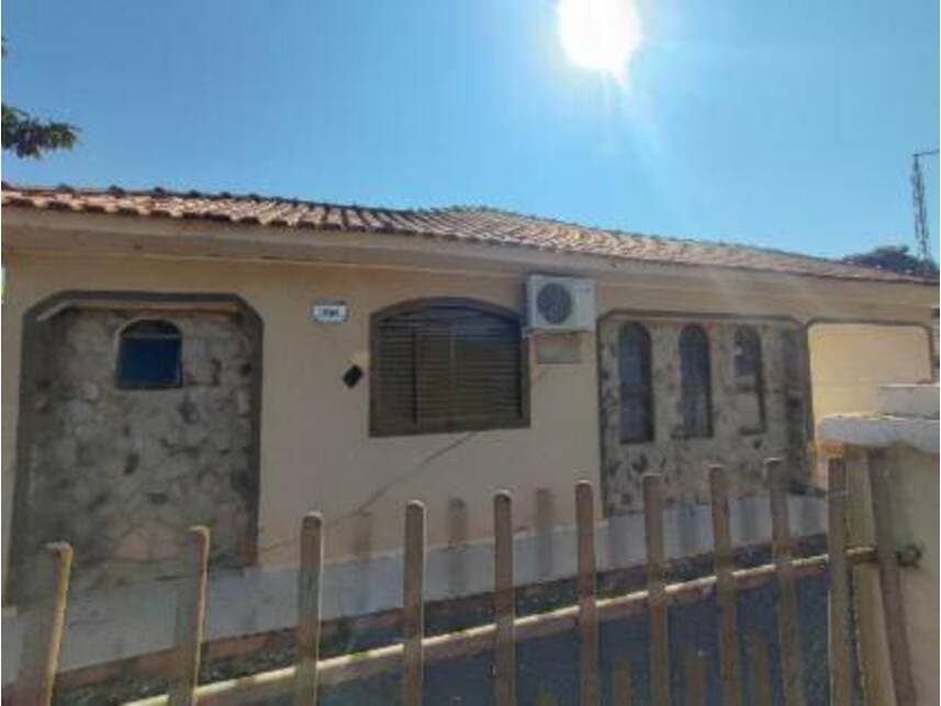 Foto 2 de 13: Casa em leilão em Ângulo - PR — Casa à venda em leilão