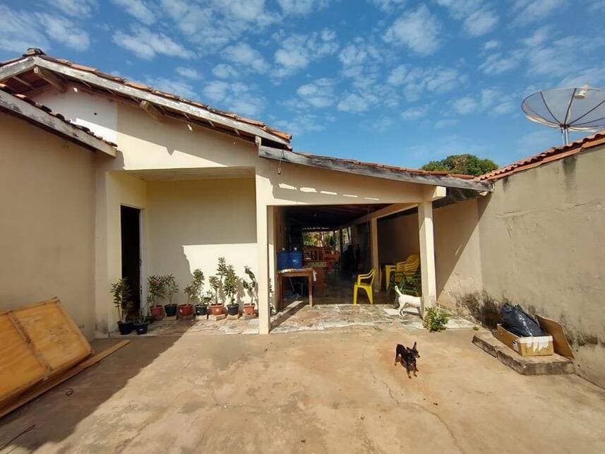 Foto 12 de 15: Casa em leilão em Cáceres - MT — Casa à venda em leilão