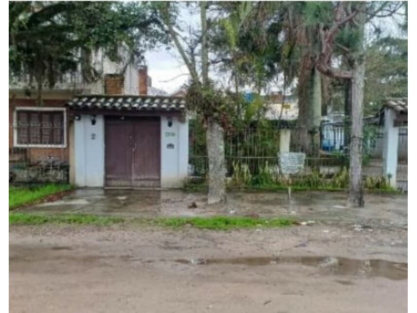 Casa em leilão em Pelotas - RS — Casa à venda em leilão