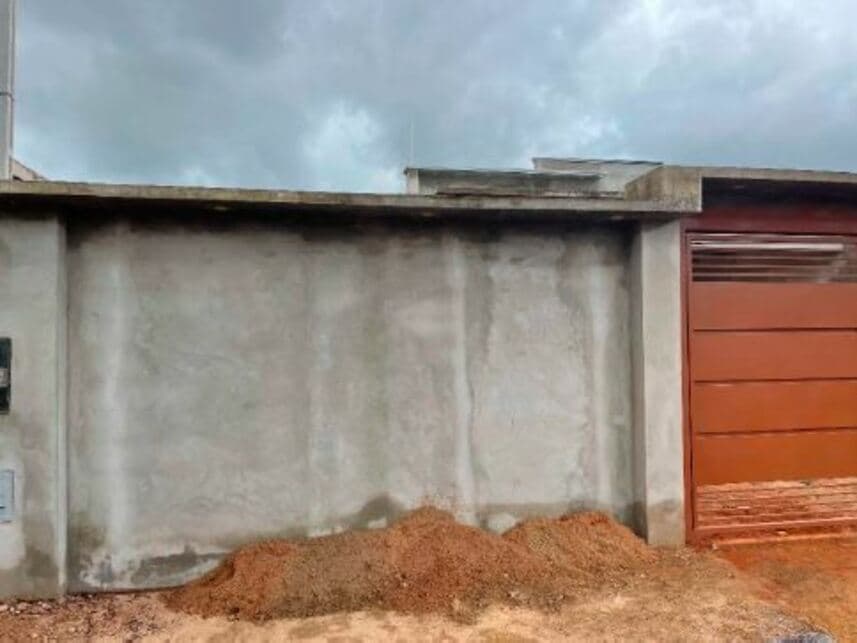 Foto 1 de 10: Casa em leilão em Sinop - MT — Casa à venda em leilão